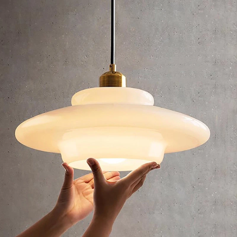 NordicGlassPendantLight3.png