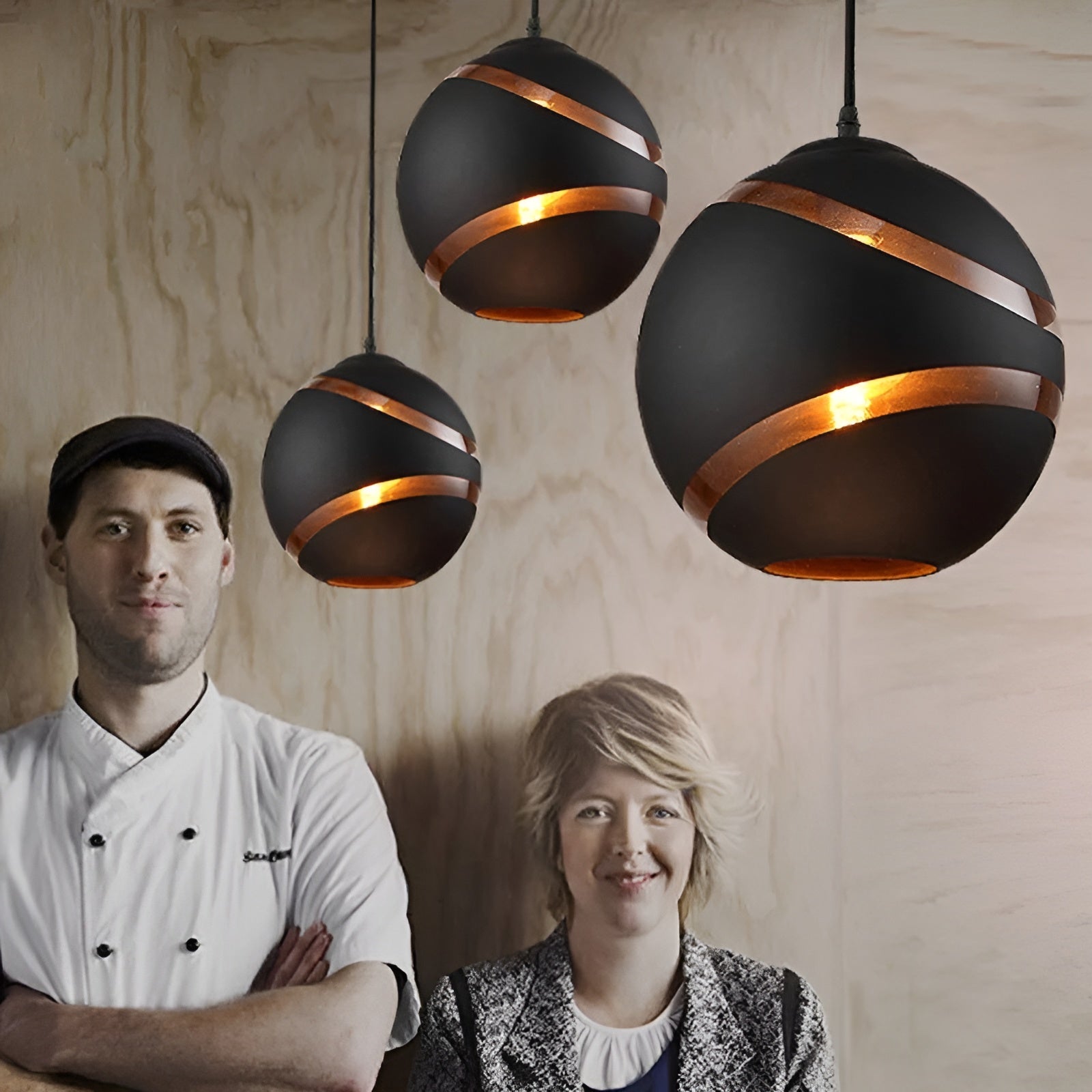 Stijlvolle Glazen Hanglamp - ModernSphere Bolverlichting
