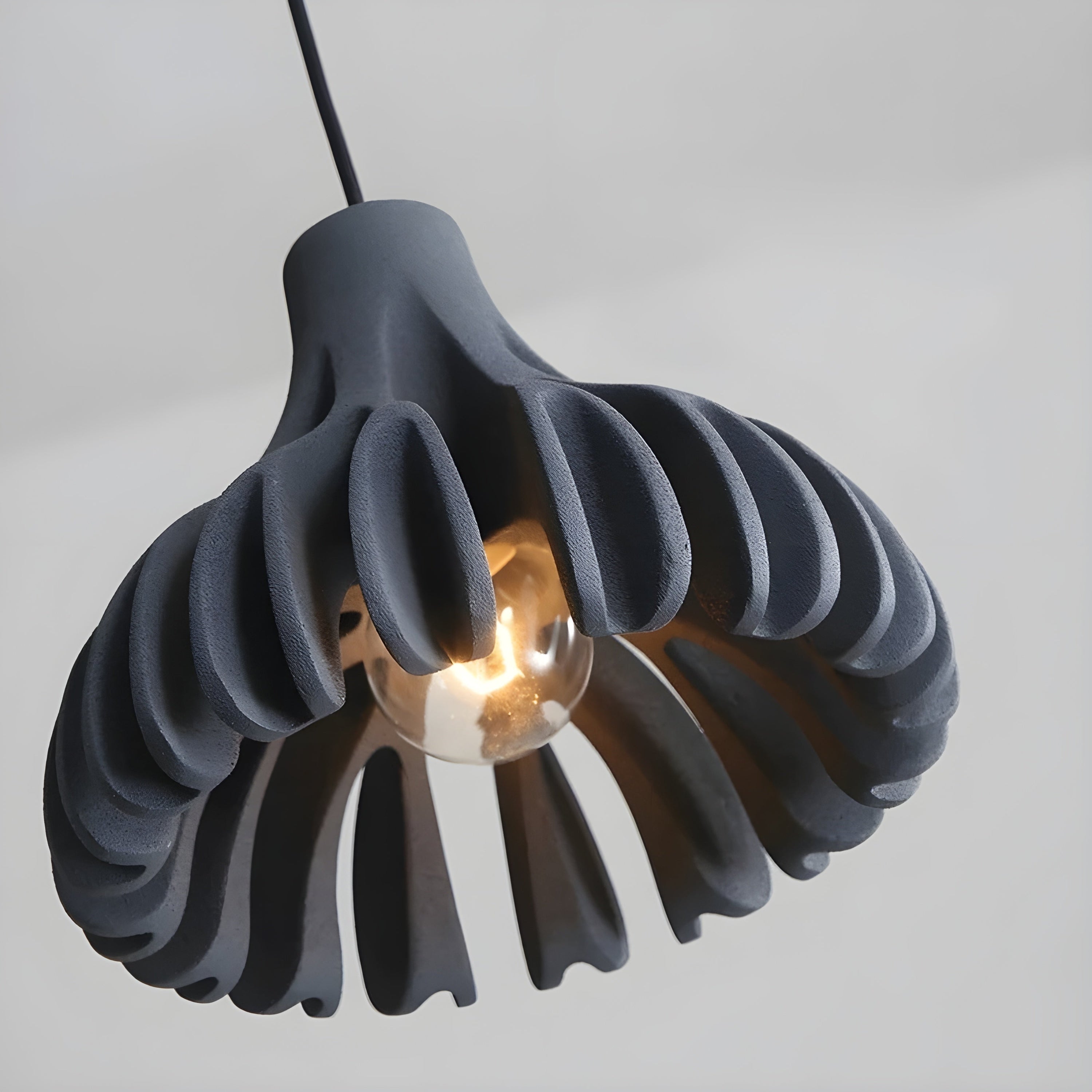 Elegante Noordse Macaron Hanglamp - Shimmering Lichtdesign